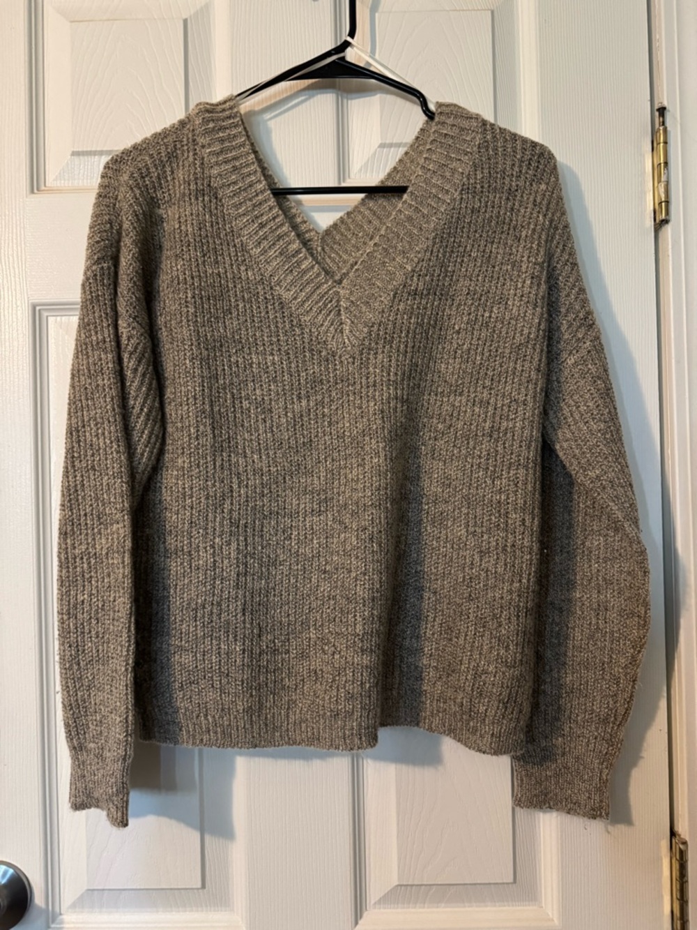 Woman’s V-Neck Knit Sweater in Heather Gray